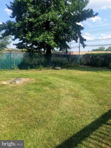 3 Norair Ave, Hyattsville, MD 20785 - photo 2