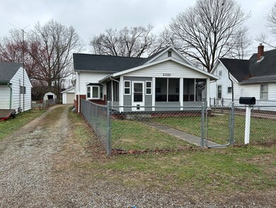 2251 Mckinley Ave, Columbus, IN 47201 - photo 2