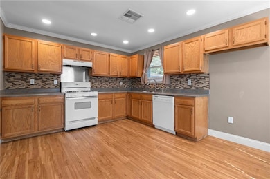 369 Pat Dr, Westwego, LA 70094 - photo 4