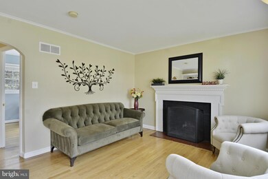 10607 Lexington St, Kensington, MD 20895 - photo 2