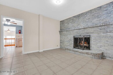 21 Washington St unit A, Red Bank, NJ 07701 - photo 6