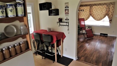 413 E Chestnut St, New Carlisle, IN 46552 - photo 6