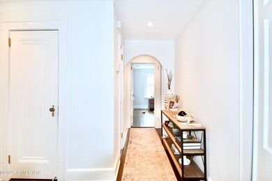 6 Pemberwick Rd unit 2, Greenwich, CT 06831 - photo 3