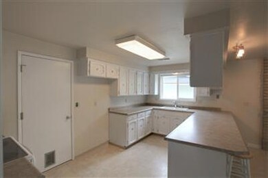 1350 Bonita Ave, Medford, OR 97504 - photo 6