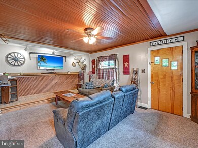 51 Penn St, Lenhartsville, PA 19534 - photo 4