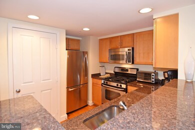 1201 N Garfield St unit 802, Arlington, VA 22201 - photo 4