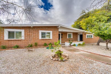 5136 E Alberta Dr, Tucson, AZ 85711 - photo 3