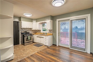 207 Wayside Ave, Decatur, IL 62521 - photo 7