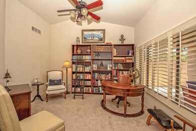 Den Office