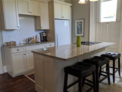 65 Merton Rd unit 3, Newport, RI 02840 - photo 4