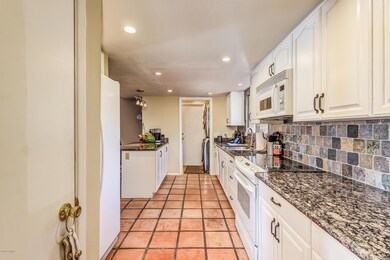 201 E Carter Dr, Tempe, AZ 85282 - photo 7