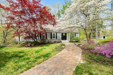 85 Stowell Rd, Bedford, NH 03110 - photo 3