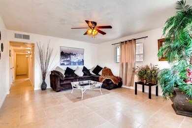Main House - Living Room