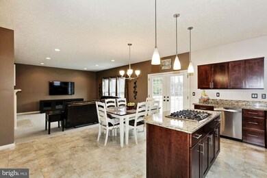 2418 Hightee Ct, Crofton, MD 21114 - photo 5