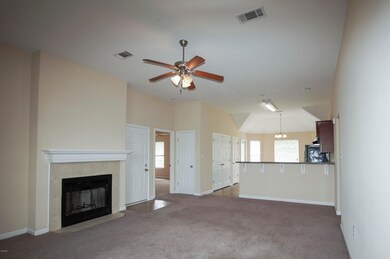 2301 Paula Cir-13
