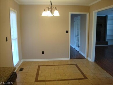 3001 Sharron Dr, Asheboro, NC 27205 - photo 5