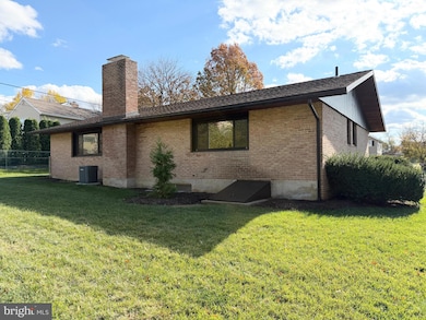 1603 Dogwood Dr, Reading, PA 19609 - photo 7