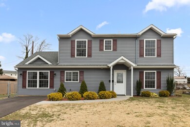 118 Idlewild Rd, Levittown, PA 19057 - photo 2