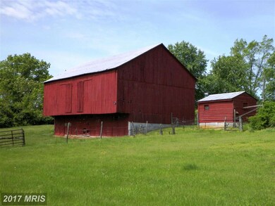 299 Warrior Dr, Bunker Hill, WV 25413 - photo 4