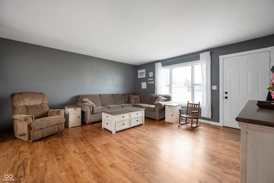 840 S Broadway St, Pendleton, IN 46064 - photo 5