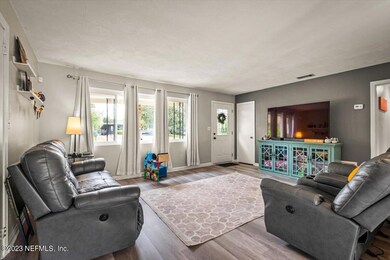 4960 Bedford Forest Dr, Jacksonville, FL 32210 - photo 7