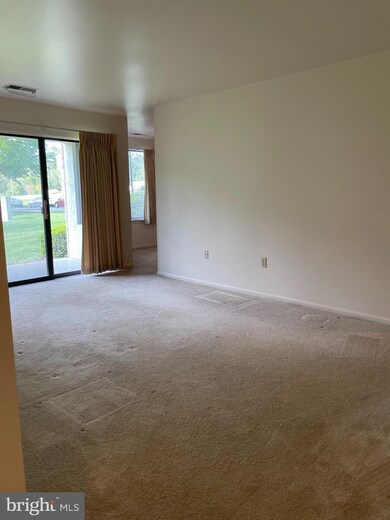 1006 Brinker Dr unit 102, Hagerstown, MD 21740 - photo 5