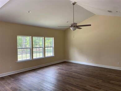 146 Mayfair Dr, Crawfordville, FL 32327 - photo 4