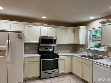 8081 Alexandra Ln, Newburgh, IN 47630 - photo 4