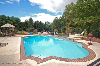 2 Yeger Dr Pic 11