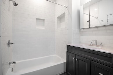 1820 S Laflin St unit 2, Chicago, IL 60608 - photo 5