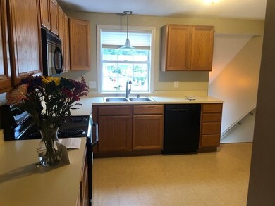 35 Berrington Rd, Leominster, MA 01453 - photo 5