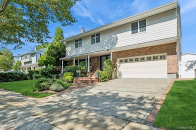 992 Dartmouth Ln, Woodmere, NY 11598 - photo 2