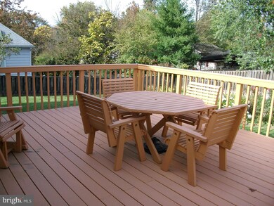 604 W Nettle Tree Rd, Sterling, VA 20164 - photo 6