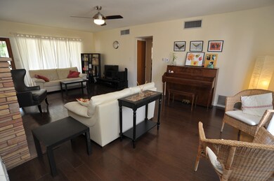 2164 Juanita - Living Room.JPG