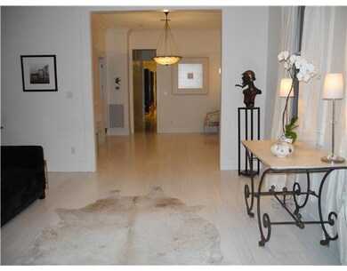 Foyer.