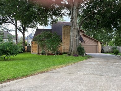 15602 Oxenford Dr, Tomball, TX 77377 - photo 2