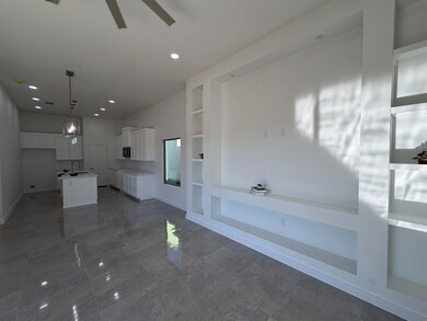 1110 Noyola Loop, Laredo, TX 78046 - photo 4