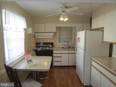 2203 Chapman Rd, Hyattsville, MD 20783 - photo 5