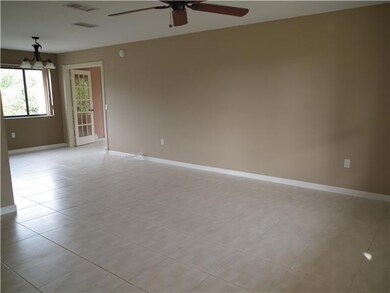 502 Periwinkle Dr, Sebastian, FL 32958 - photo 2