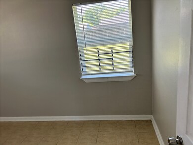 10013 Whitehead St, Houston, TX 77088 - photo 6