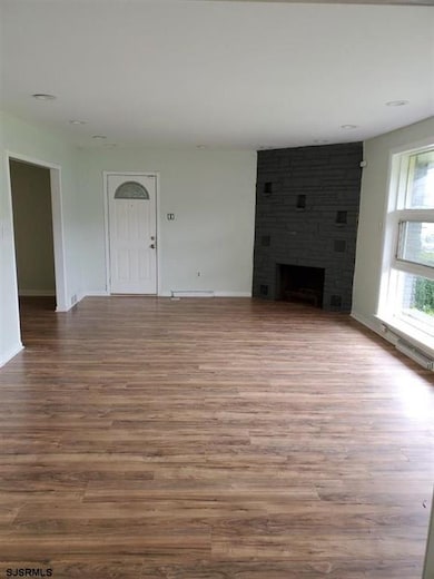 131 Grandview Ave, Williamstown, NJ 08094 - photo 3