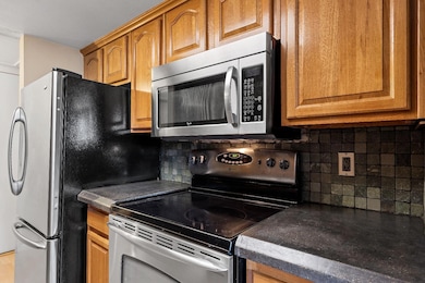 2452 Larkspur Ln unit 324, Sacramento, CA 95825 - photo 4