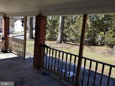 401 Grenoble Dr, Sellersville, PA 18960 - photo 6