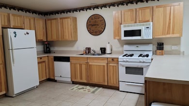 2643 N Il Route 178 unit Q3, Utica, IL 61373 - photo 3