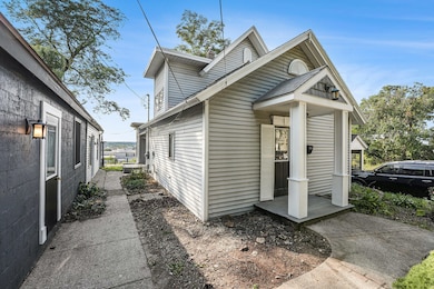 729 Fairview Ave NE, Grand Rapids, MI 49503 - photo 3