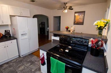 1112 15th St N, Saint Petersburg, FL 33705 - photo 6