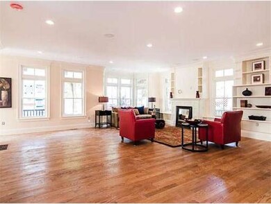 20 Zamora St unit Front, Jamaica Plain, MA 02130 - photo 2