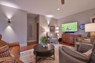 584 Autumn Woods Blvd, Grand Forks, ND 58201 - photo 6