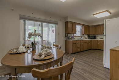 Eat in Kitchen
