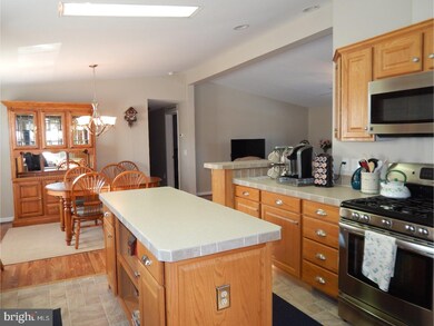 10 Songbird Ct, Bechtelsville, PA 19505 - photo 4